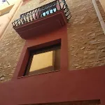 Vestal Classic Adults Only Cambrils