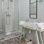 Vestal Classic Adults Only * Cambrils