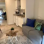 Vestal Classic Adults Only Πανδοχείο *